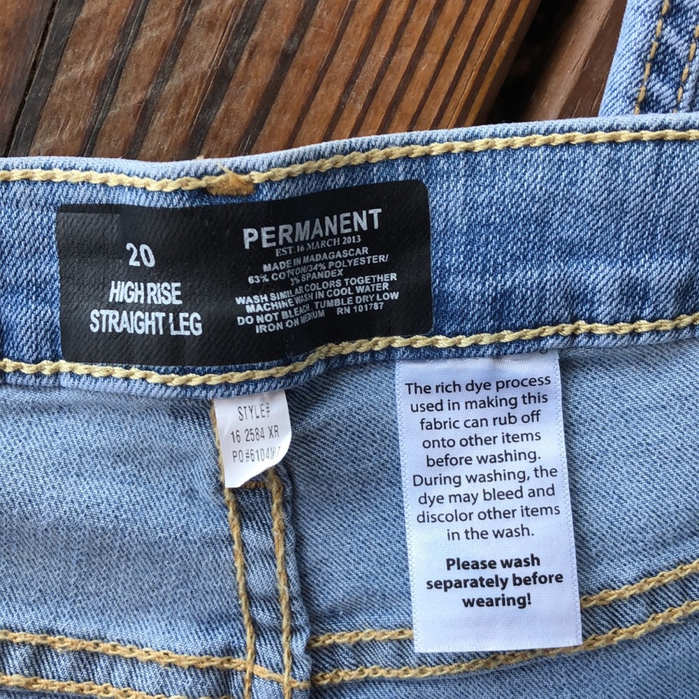 Permanent High Rise Jeans - Picture 3 of 3